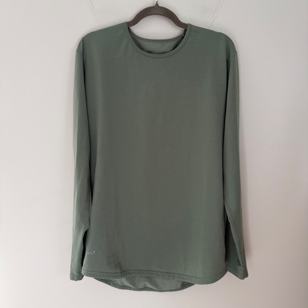 BYLT Premium Basics Drop Cut L/S Lux Sage Green Long Sleeve Shirt‎ Large